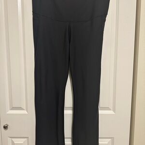 Old Navy Active Black Women's Slim Boot-cut High Rise Yoga Pants